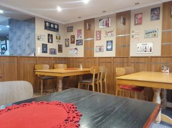 Vakegér Söröző Kunszentmárton