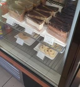 Valdocco Budakalász Fagylaltozó & Cukrászda