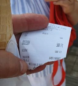 Valdocco Budakalász Fagylaltozó & Cukrászda