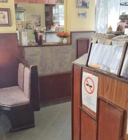 Várpark Cukrászda & Kávézó