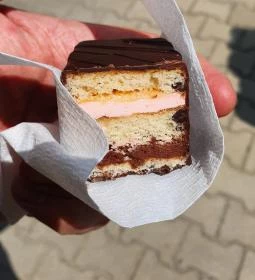 Várpark Cukrászda & Kávézó