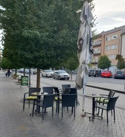 Vekni Pékség és Kávézó