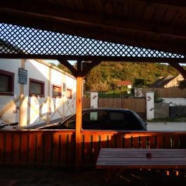 Vén Platán Söröző, Monostorapáti - Külső kép