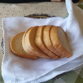 Vendéglő a Három Tölgyfához, Tatabánya - Étel/ital