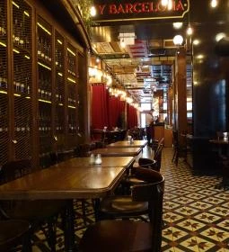 Vicky Barcelona - Gozsdu Udvar