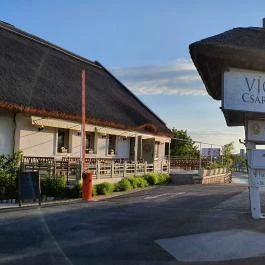 Vígmolnár Csárda Csopak - Külső kép
