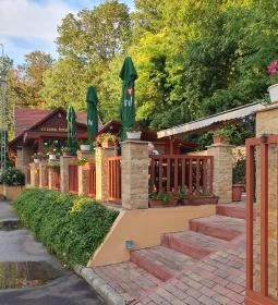 Világosi Étterem & Pizzéria