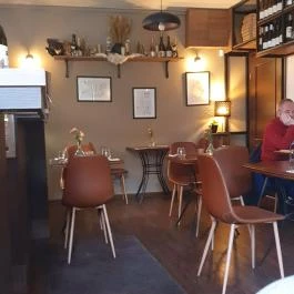 Vinozza, Budapest - Egyéb