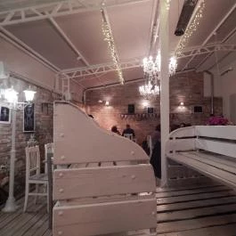 Vintage Garden Budapest - Belső