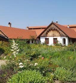 Virágoskúti Rózsakert Biocsárda