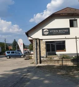 Vitrin Bistro