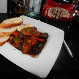 Vörös Homár Belvárosi Halpiac & Gasztrobár, Budapest - Étel/ital