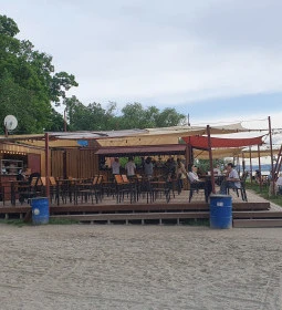 Wasser Bar & Grill