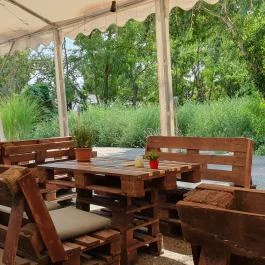 Wolf Burger, Szigethalom - Egyéb