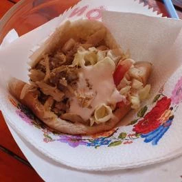 X Büfé, Balatonakarattya - Étel/ital