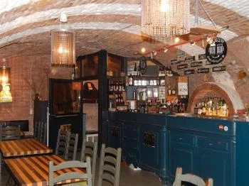 Yellow Zebra Budapest