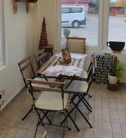 Zabbancs Kávézó-Reggeliző