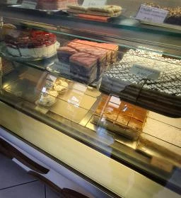 Zefír Cukrászda - Kossuth utca