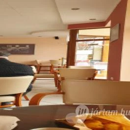 Zefír Cukrászda - Petőfi utca, Kistelek - Egyéb