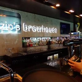 Zip’s Brewhouse Miskolc - Belső