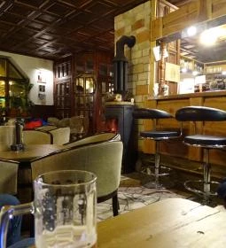 Zöld Pecsét Kávézó és Borbár