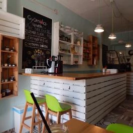 Zuzmó Kamra & Kert, Eger - Belső