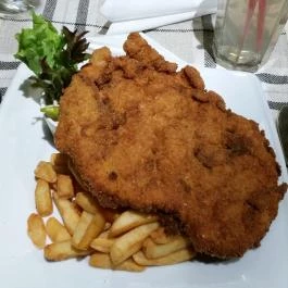 Csokonai Söröző & Étterem Debrecen - Étel/ital