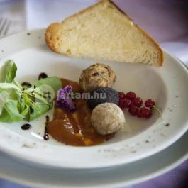 Aranykorona Vendéglő és Hotel , Solymár - Étel/ital