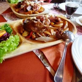 Fekete Gólya Vendéglő, Kecskemét - Étel/ital