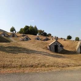 Kőporosi pincesor Hercegkút - Külső kép