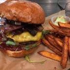 KISPIPA BAR & FOOD Budapest - Étel/ital