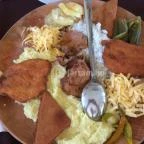 Pöröly Étterem & Pizzéria Budapest - Étel/ital