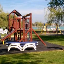 Hotel Marina Balatonfüred - Medence/kert