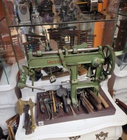 Egri Látványtár - Különleges Régiségek Múzeuma 