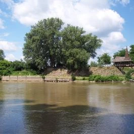 Becsky-Kossuth-Kúria, Komlódtótfalu - 