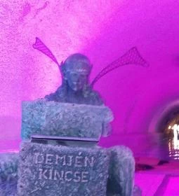 Cascade Barlang- & Élményfürdő