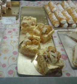 Dömötöri Cukrászda & Kávézó