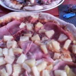 Ebatta Kultúrkocsma Pizzakuckó Százhalombatta - Külső kép