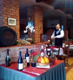 Halászbárka Étterem - Hotel Négy Évszak