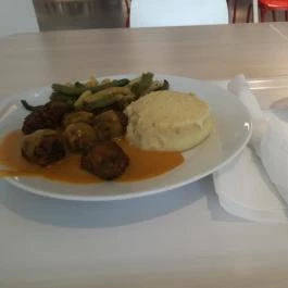 IKEA Budapest Étterem, Budapest - Étel/ital