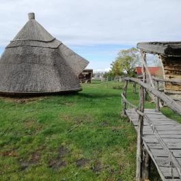Várpark és Skanzen Dinnyés - Egyéb