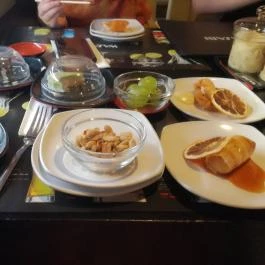 Wasabi Running Sushi & Wok Restaurant - Szépvölgyi út, Budapest - Étel/ital