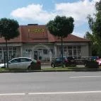 Zengő Cukrászda Pécsvárad - Külső kép