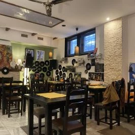 Guri Serház Újbuda, Budapest - Belső