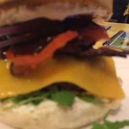 Komló és Tehén Budaörs - Étel/ital