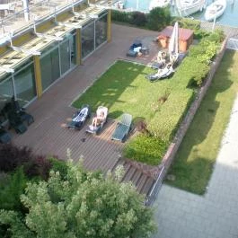 Hotel Yacht Wellness & Business, Siófok - Medence/kert