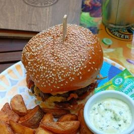 Happy Facer, Budapest - Egyéb