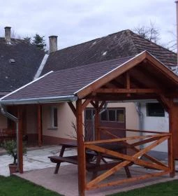 Bakonybél Apartmanház