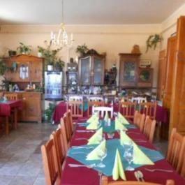 Borostyánkert Vendéglő Sitke - Belső