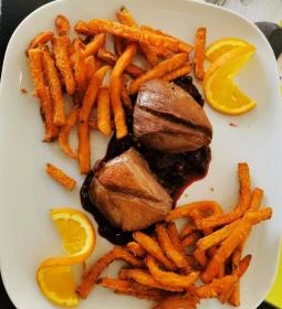 Déjá Vu Cafe, Restaurant & Bar